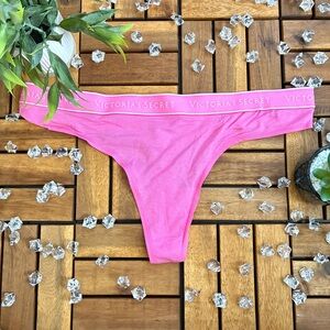 Victoria’s Secret Pink Thong